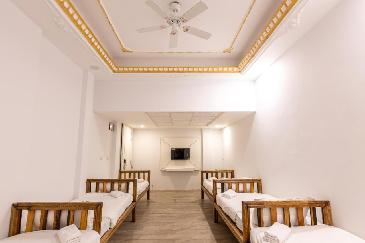 The Grand Monarch Hotel, Uddzsaín Kültér fotó
